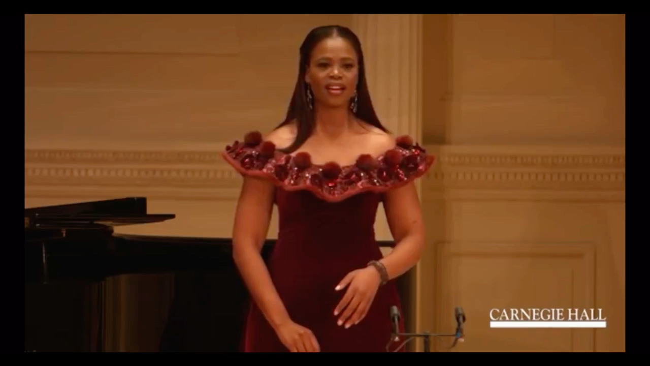 [图]Soprano Pretty Yende -"Clair de lune" 女高音 普莱蒂‧颜德演唱 -月光