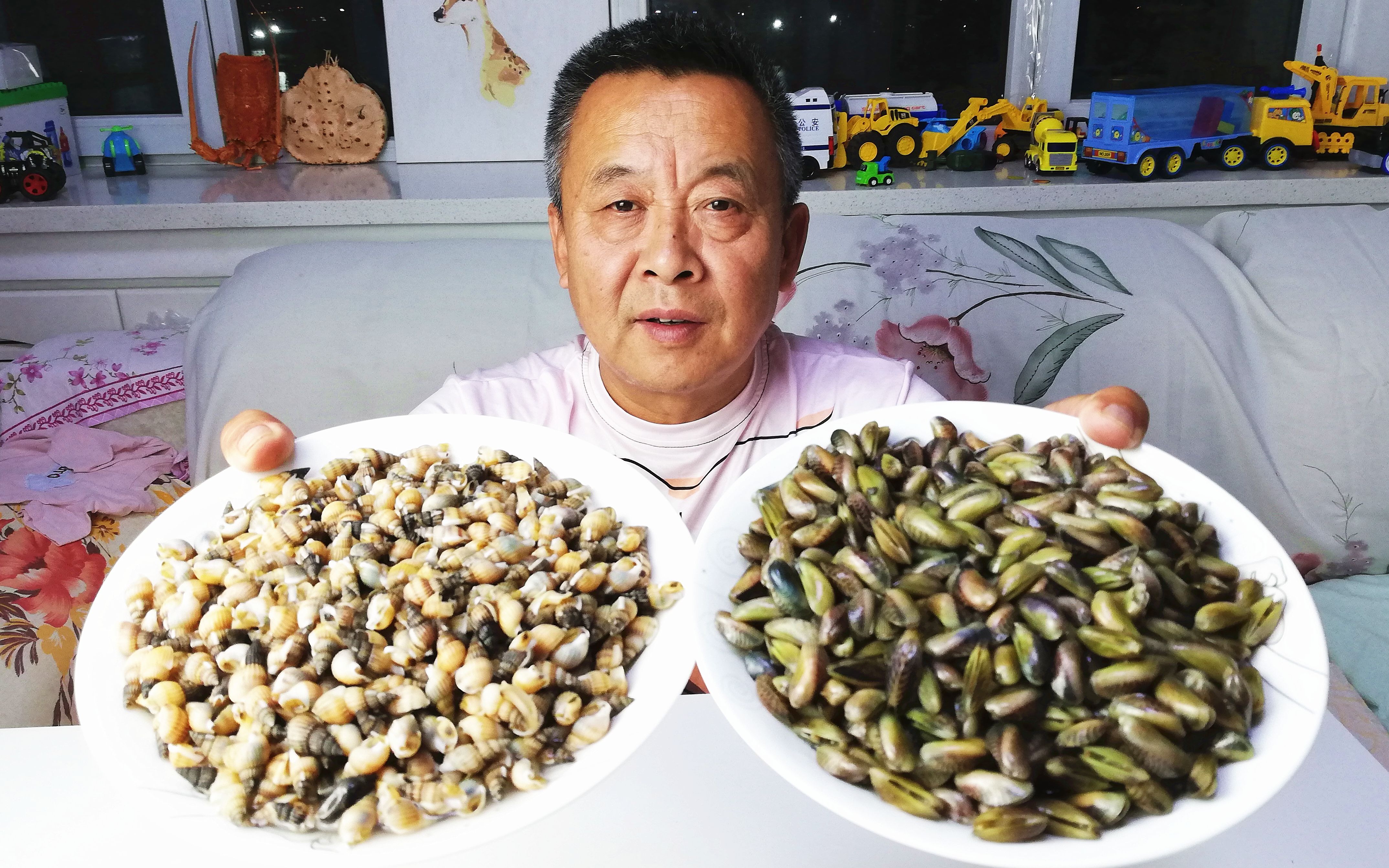 又吃了一种没见过的海鲜,这两种"海瓜子"哪个更好吃?
