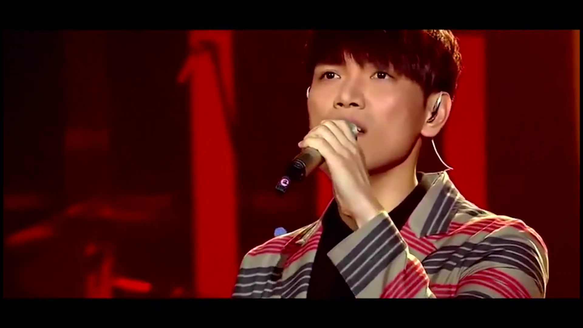 流浪记杨宗纬华晨宇合唱版感人至深