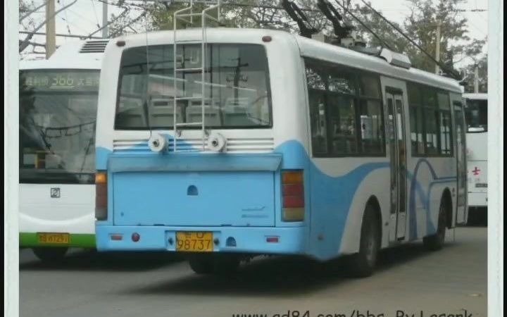00年代青岛公交车型-swb5105gp-3