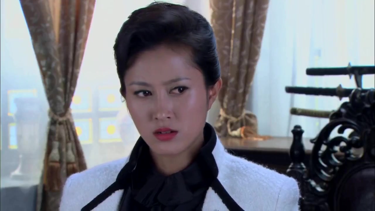 刺蝶:鬼子特工准备撤离,离开之前准备抢劫江城青浦金库_哔哩哔哩_bili