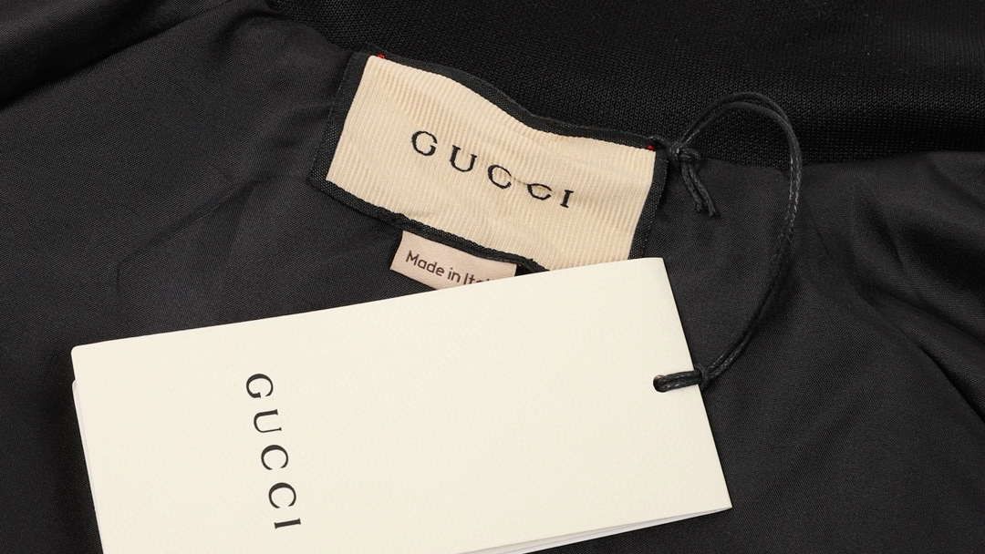 gucci/古驰仿的 经典蛇纹织带拉链外套定织定染面料,平纹针织面料,55%