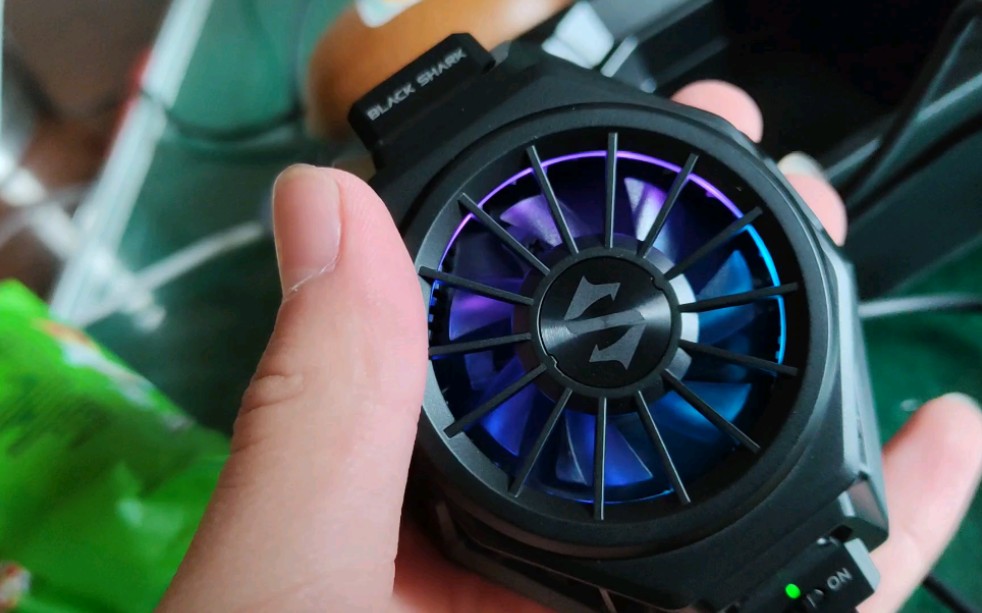 黑鲨3pro散热器开箱测试