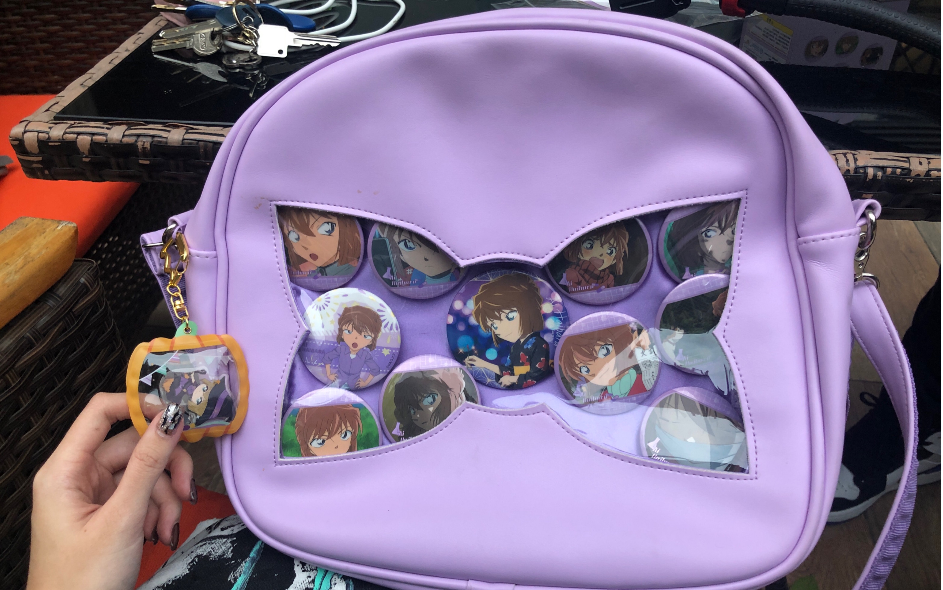 夏涩灰原哀痛包diyvlog第一次做痛包耶柯南咖啡厅灰原哀徽章box闪亮