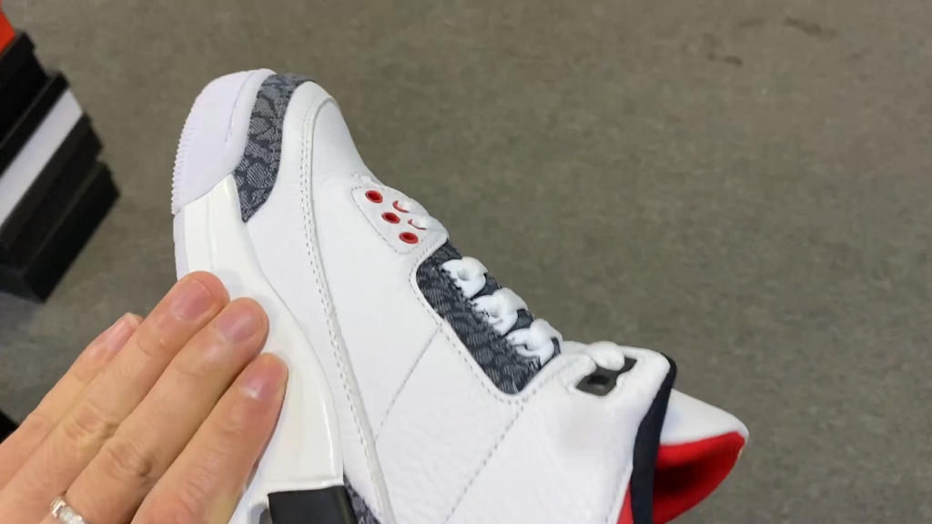 aj3火焰红日本限定