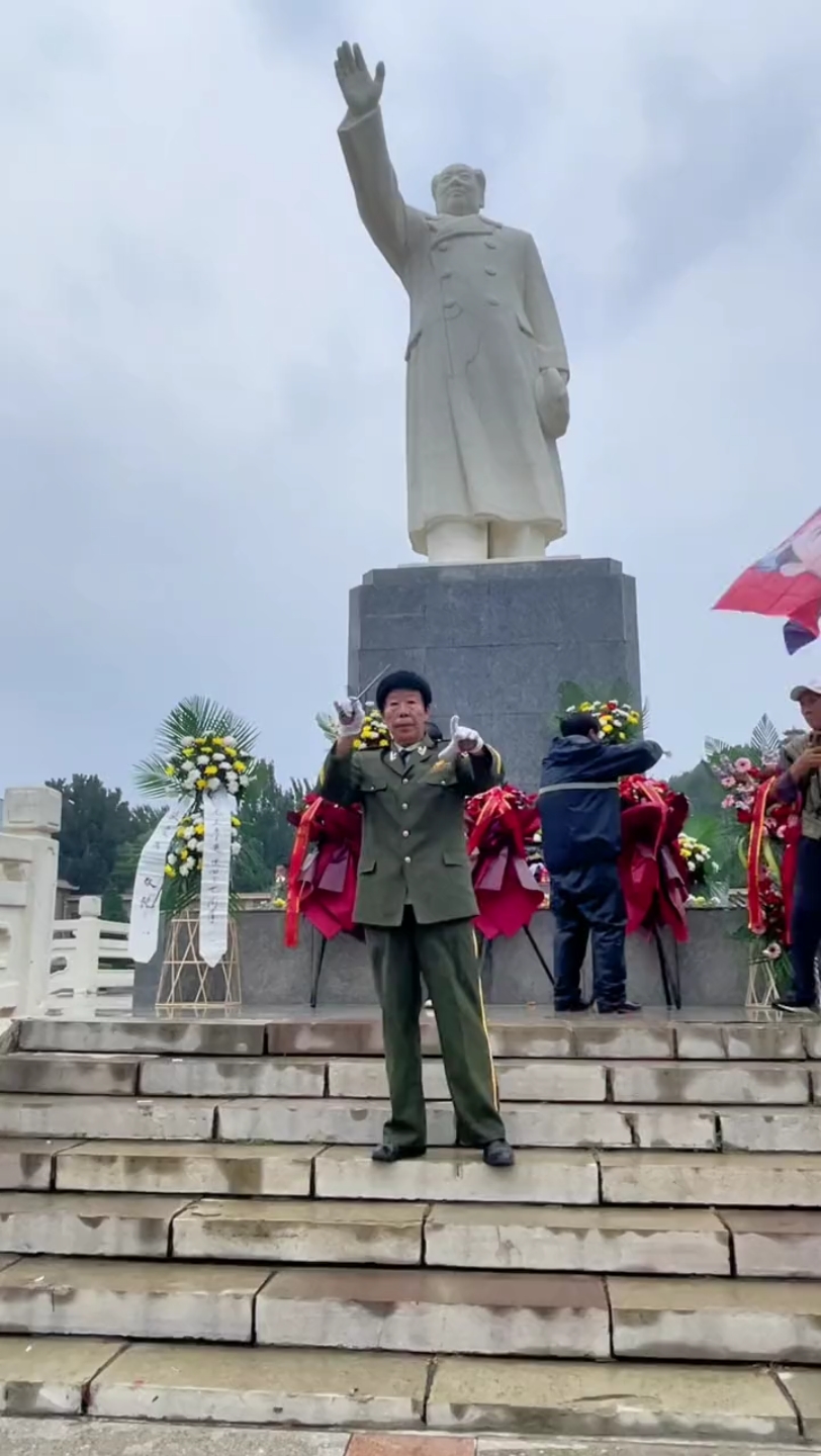 [图]大海航行靠舵手，万物生长，靠太阳。一首老百姓都会唱的歌曲。