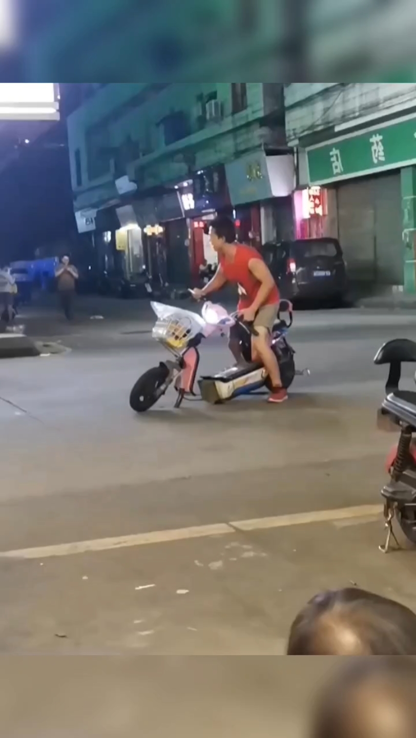 他这是要干啥呀?