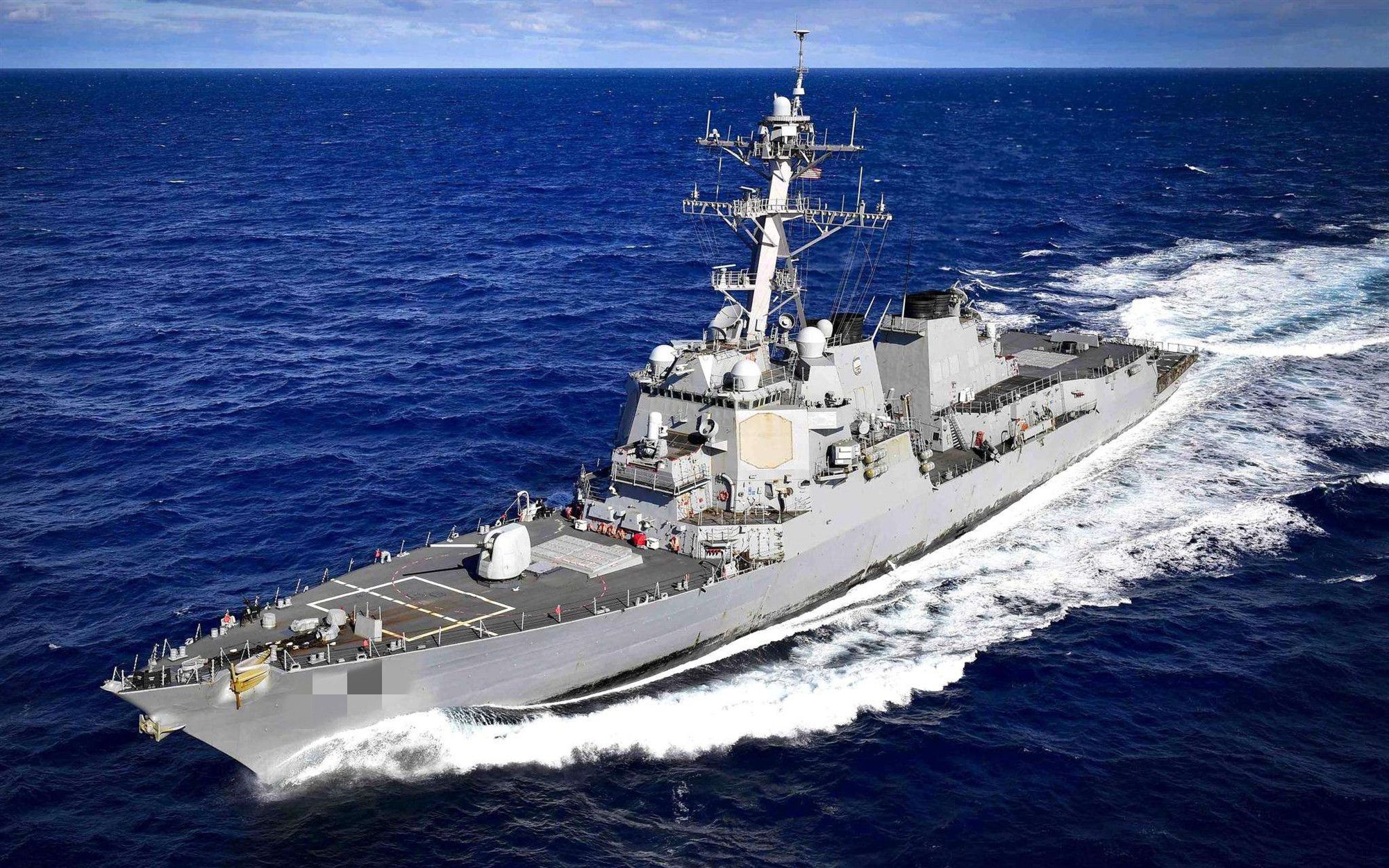 国产万吨大驱,即将交付中国海军!