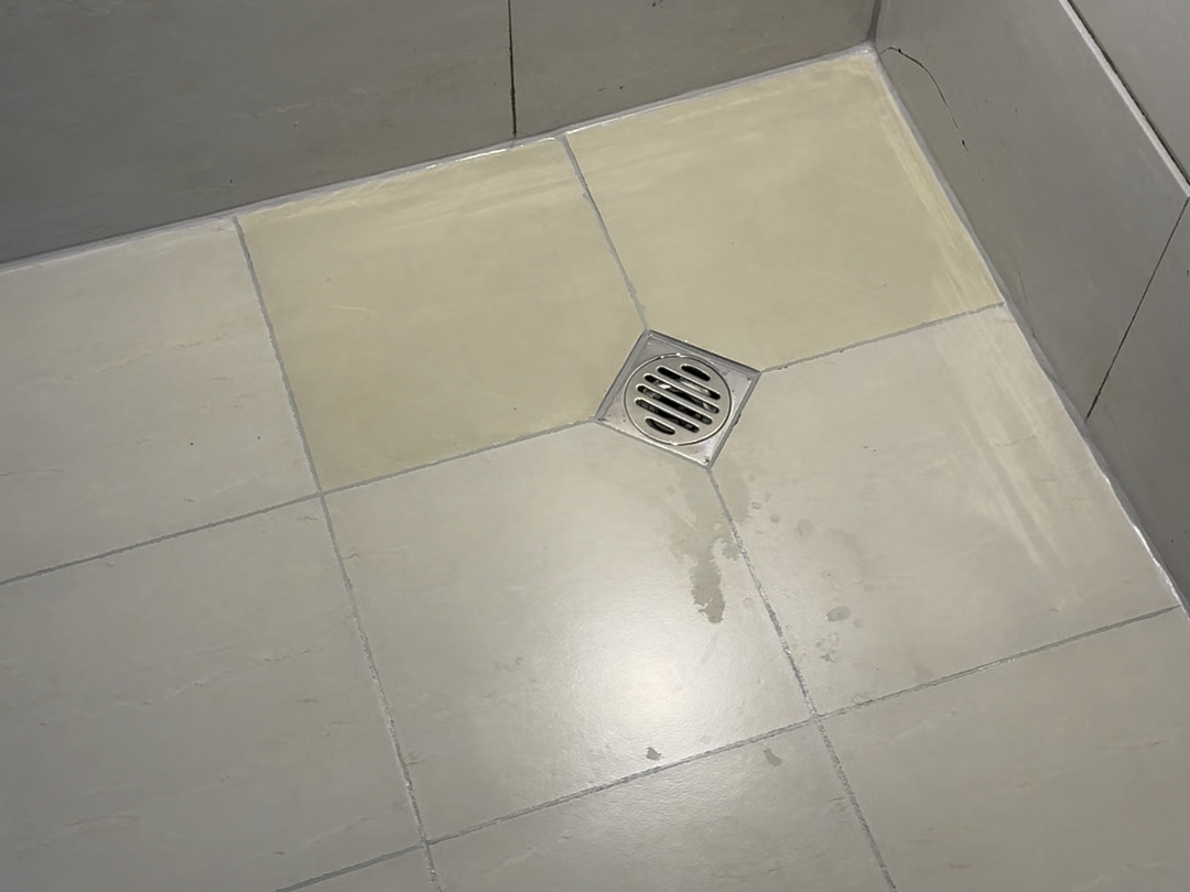 比怎么办 #武汉地漏改造翻新#更换地漏#武汉卫生间漏水免砸砖防水补漏
