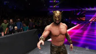 Скачать видео: 忠義鍋玩 WWE 2K20 LINCE DORADO VS Humberto Carrillo