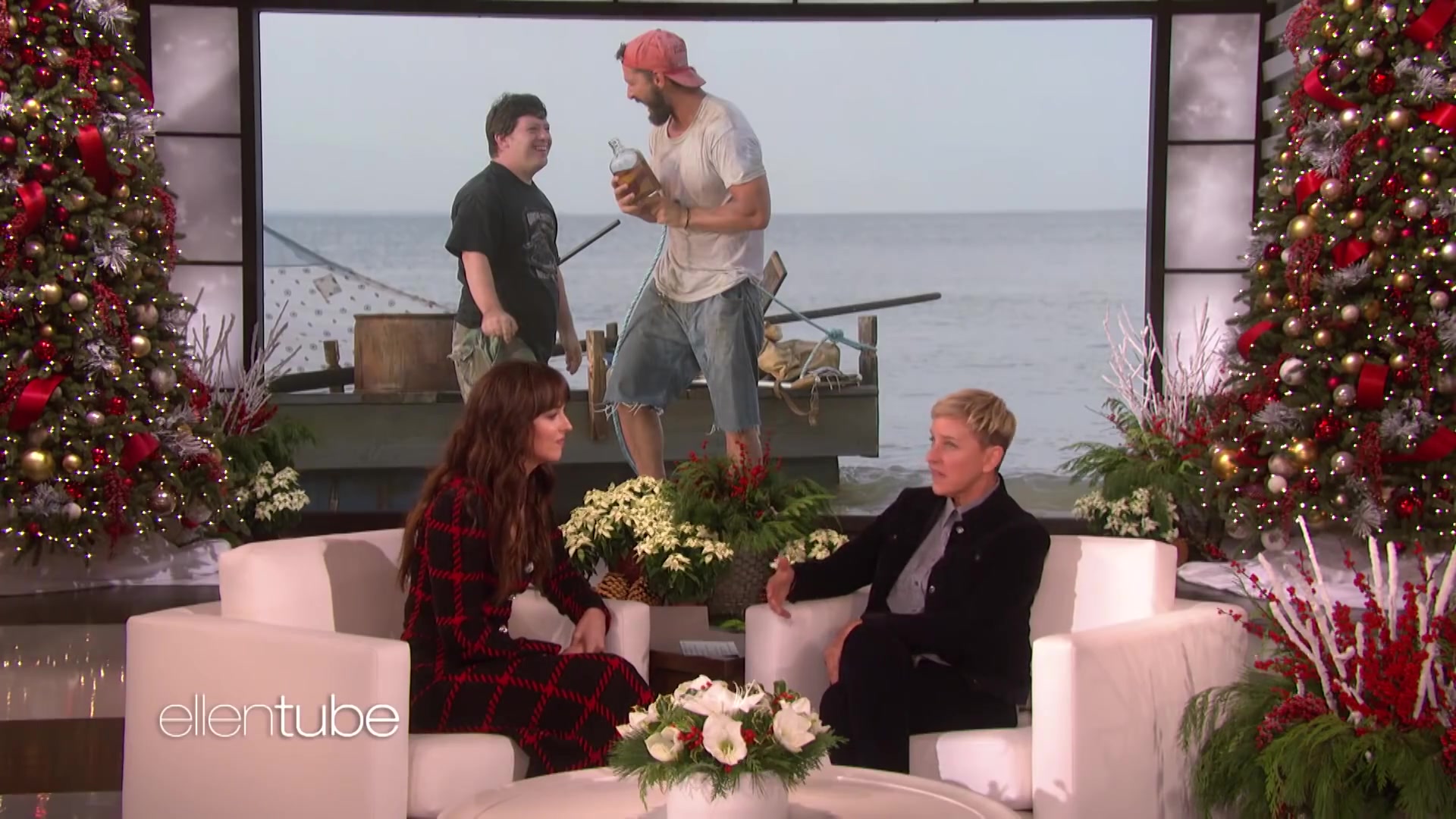 [图]TheEllenShow#Dakota Johnson’s Favorite Comedian Isn’t Ellen