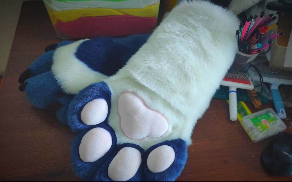 【兽装 】fursuit 委托的爪子_哔哩哔哩 (゜-゜)つロ 干杯~-bilibili
