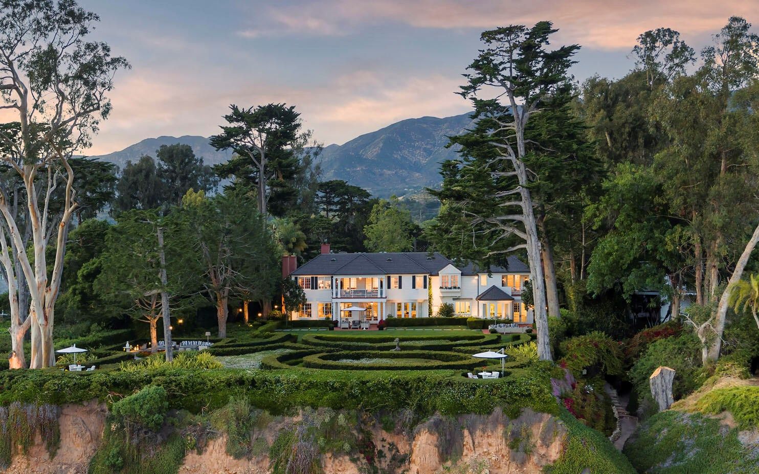 位于圣芭芭拉的一栋拥有私人海滩的真海景大豪斯_哔哩哔哩_bilibili