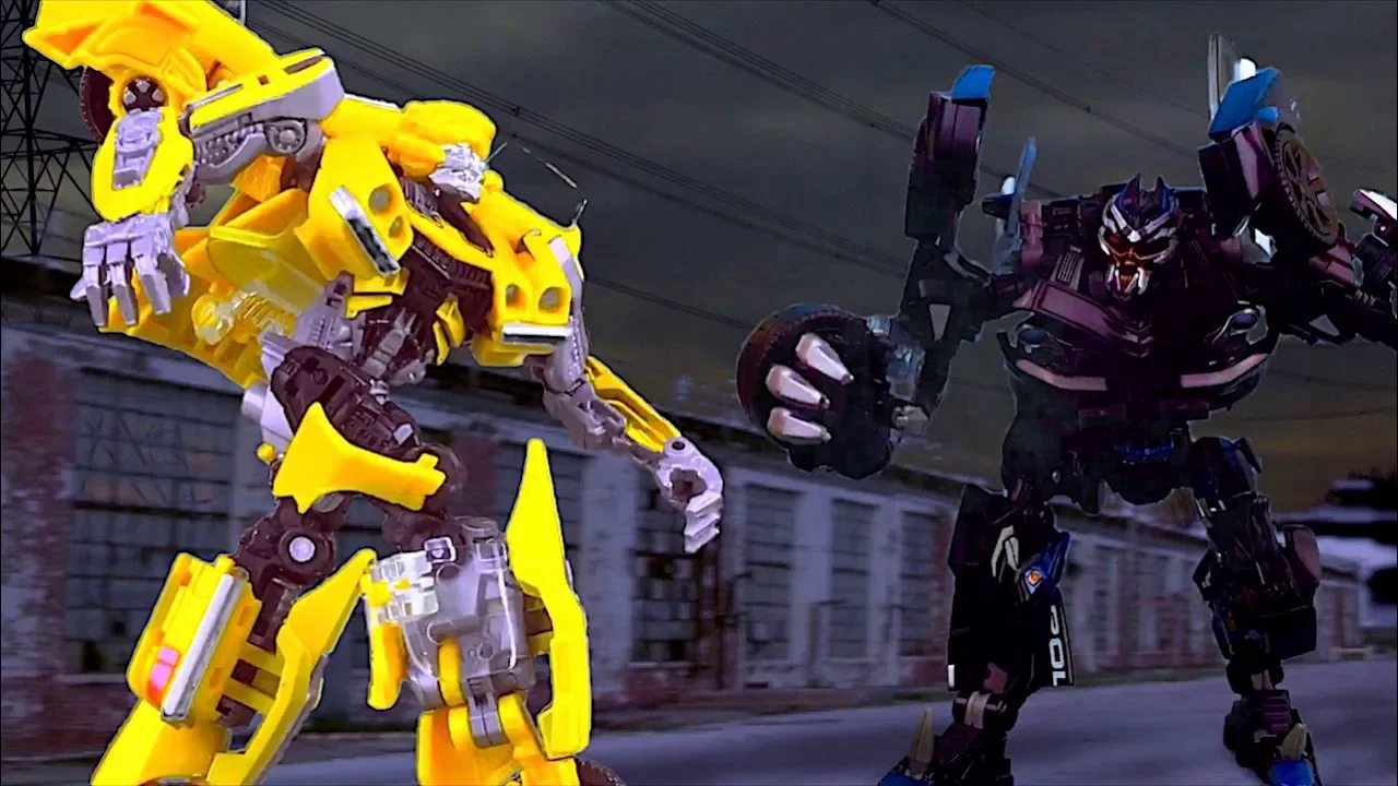 bumblebeevsbarricadetransformersstopmotion大黄蜂vs路障ss定格动画