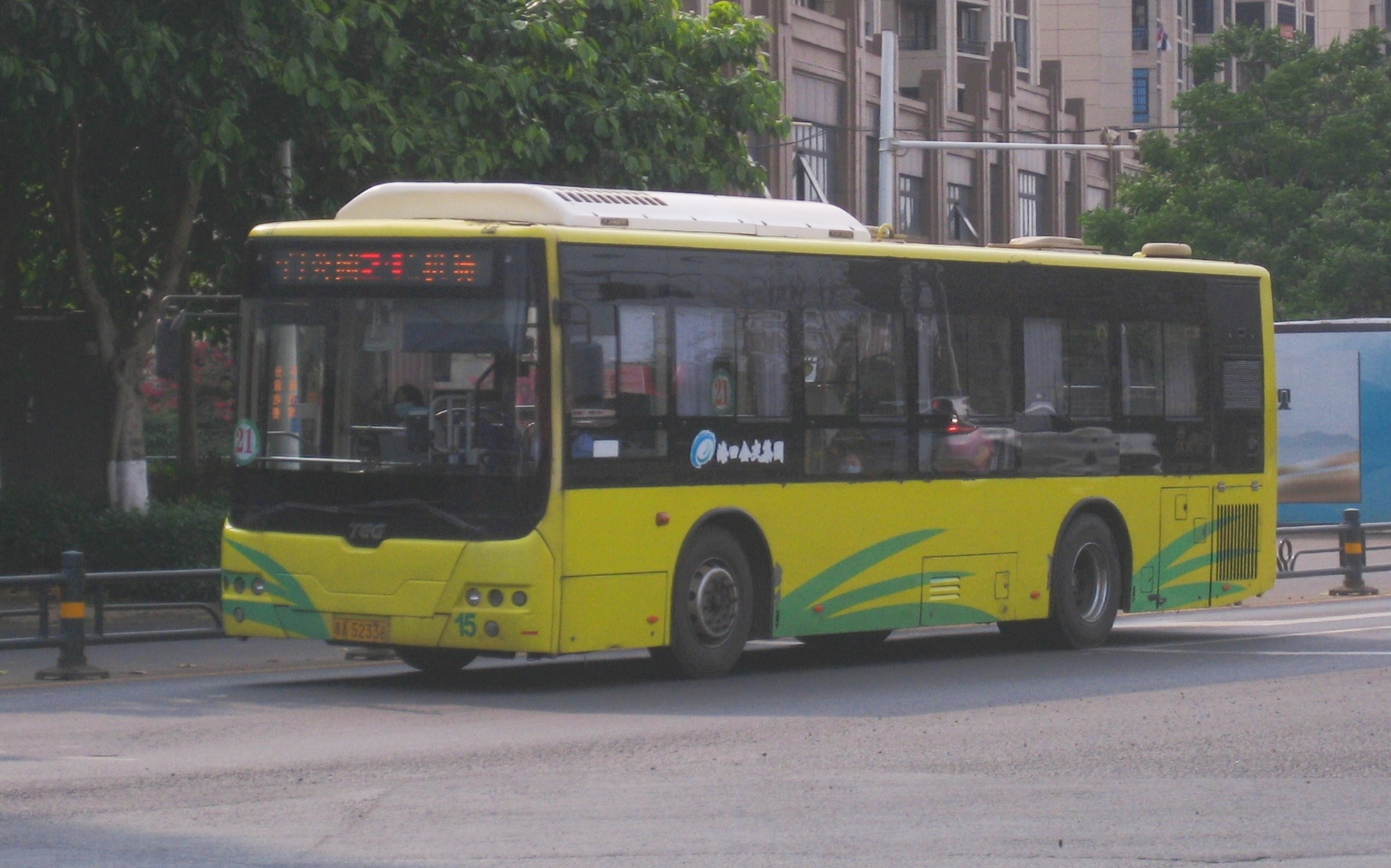 海口公交21路南车时代teg6106ehev04