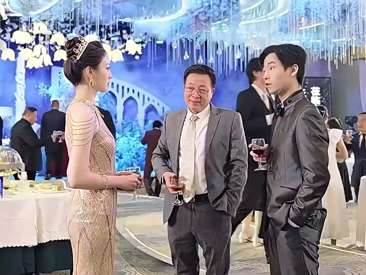 [图]师娘我下山找总裁老婆了006