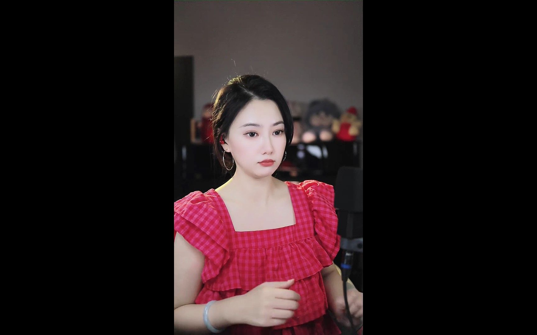 【抖音直播录像】主持人雨濛的抖音直播片段 20230826_211813