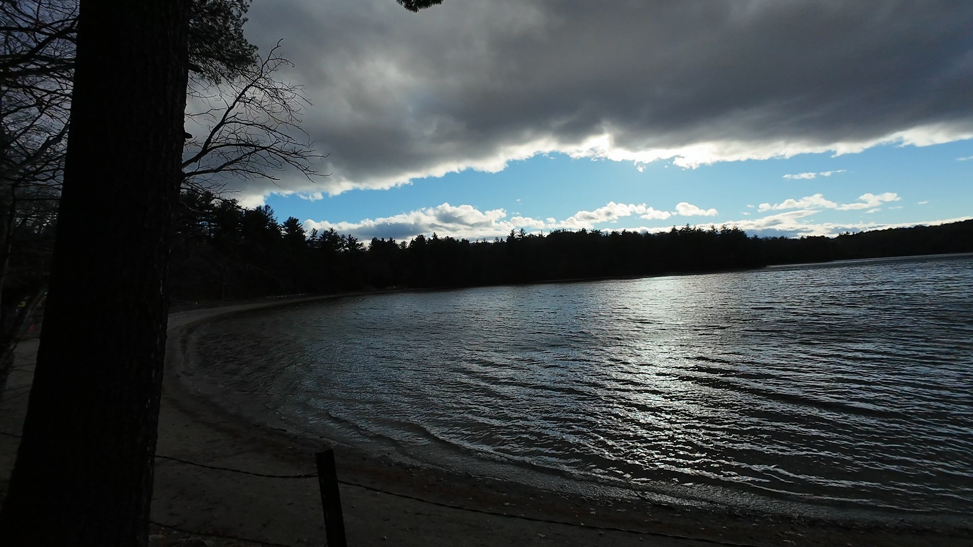 4k walden pond(瓦尔登湖好小)