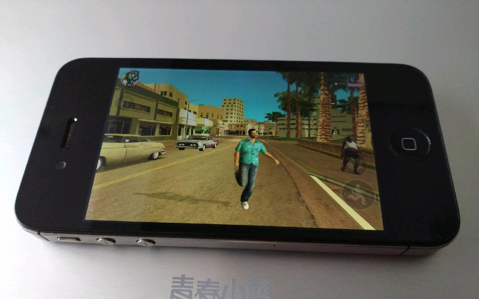 [图]6年前的iPhone4s在2018年能干嘛？能玩罪恶都市，超凡蜘蛛侠，我的世界等等。。。