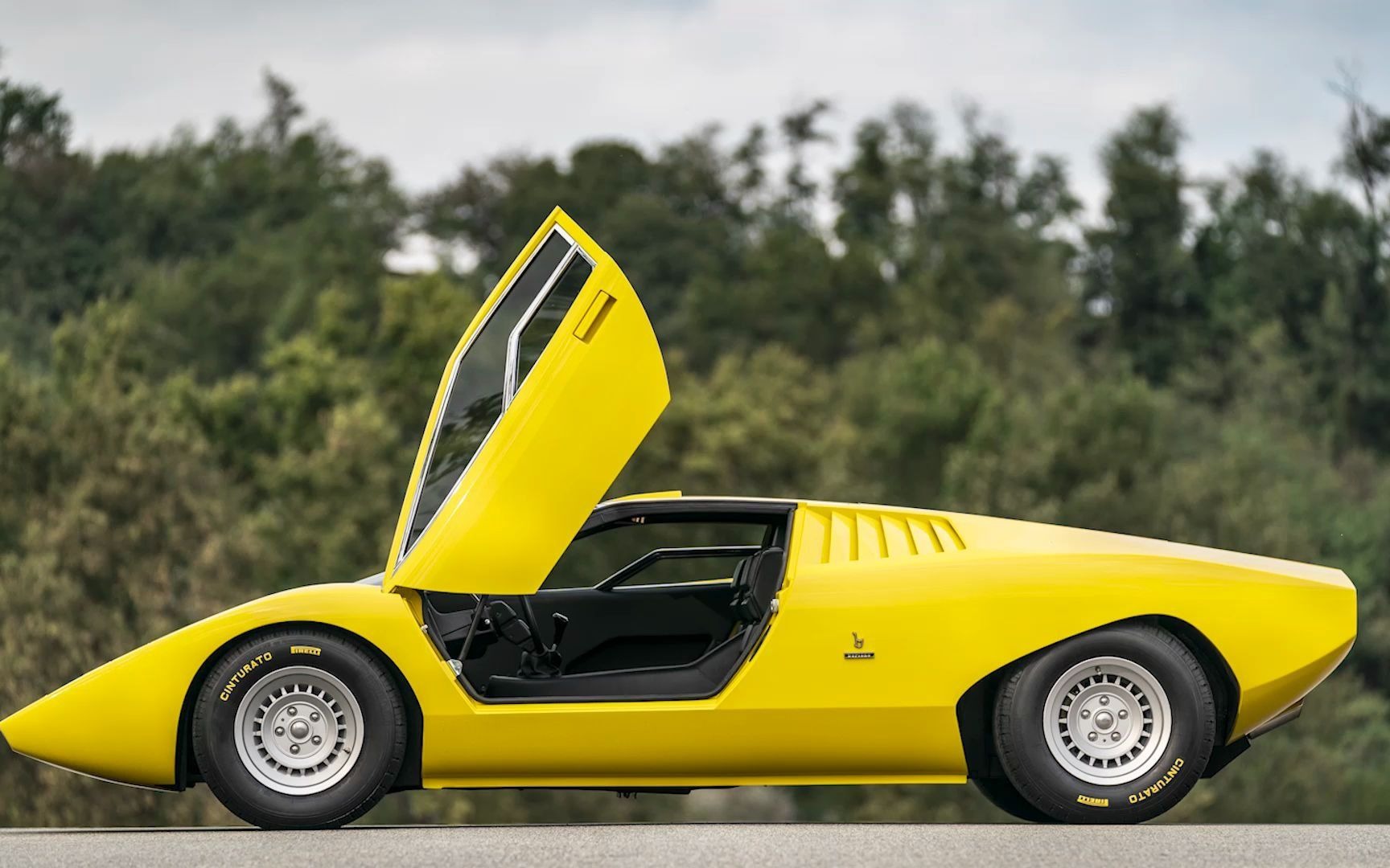 首款兰博基尼countach68lp68500重塑版 历时25000小时打造_哔哩