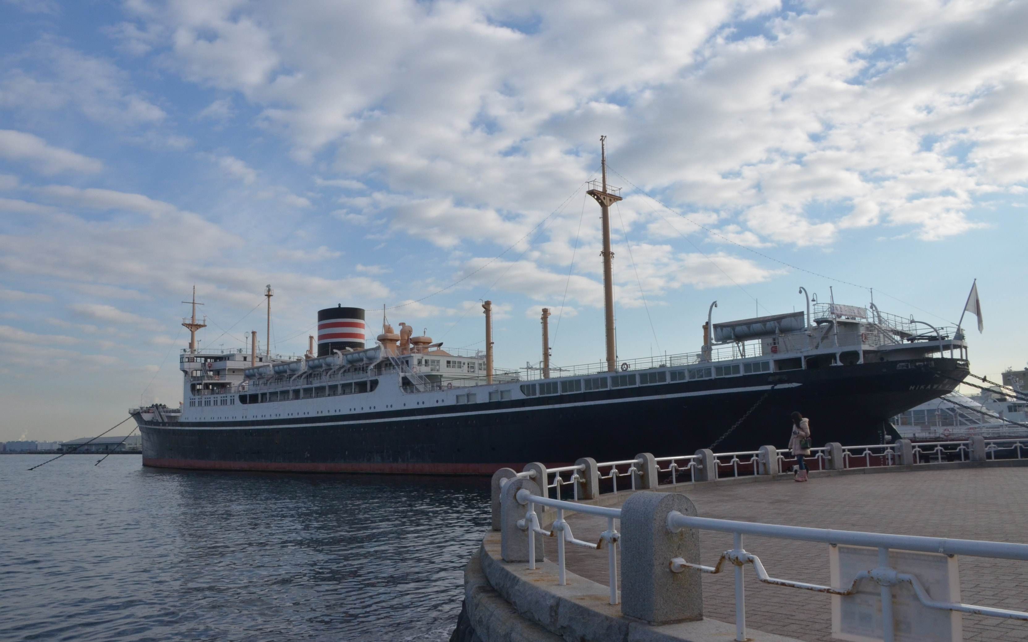 美封锁行动宣告失败,伊200万桶石油被接手,神秘买家水落石出_哔哩哔哩