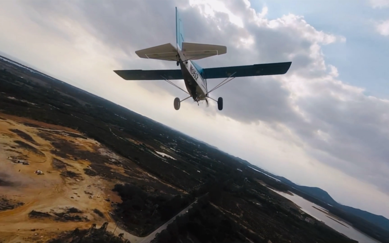 穿越机跟拍fms莫尔maule