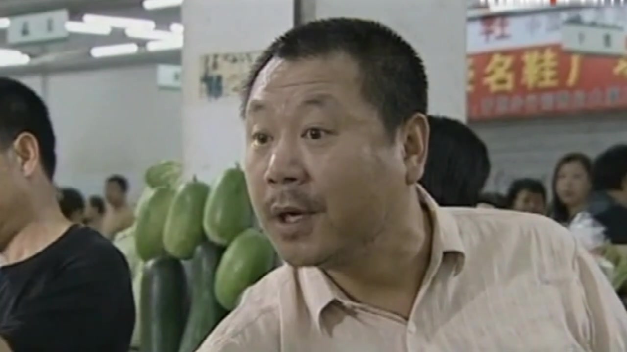 超级爆笑!彪哥买菜,这种买菜方式令卖菜的发疯.