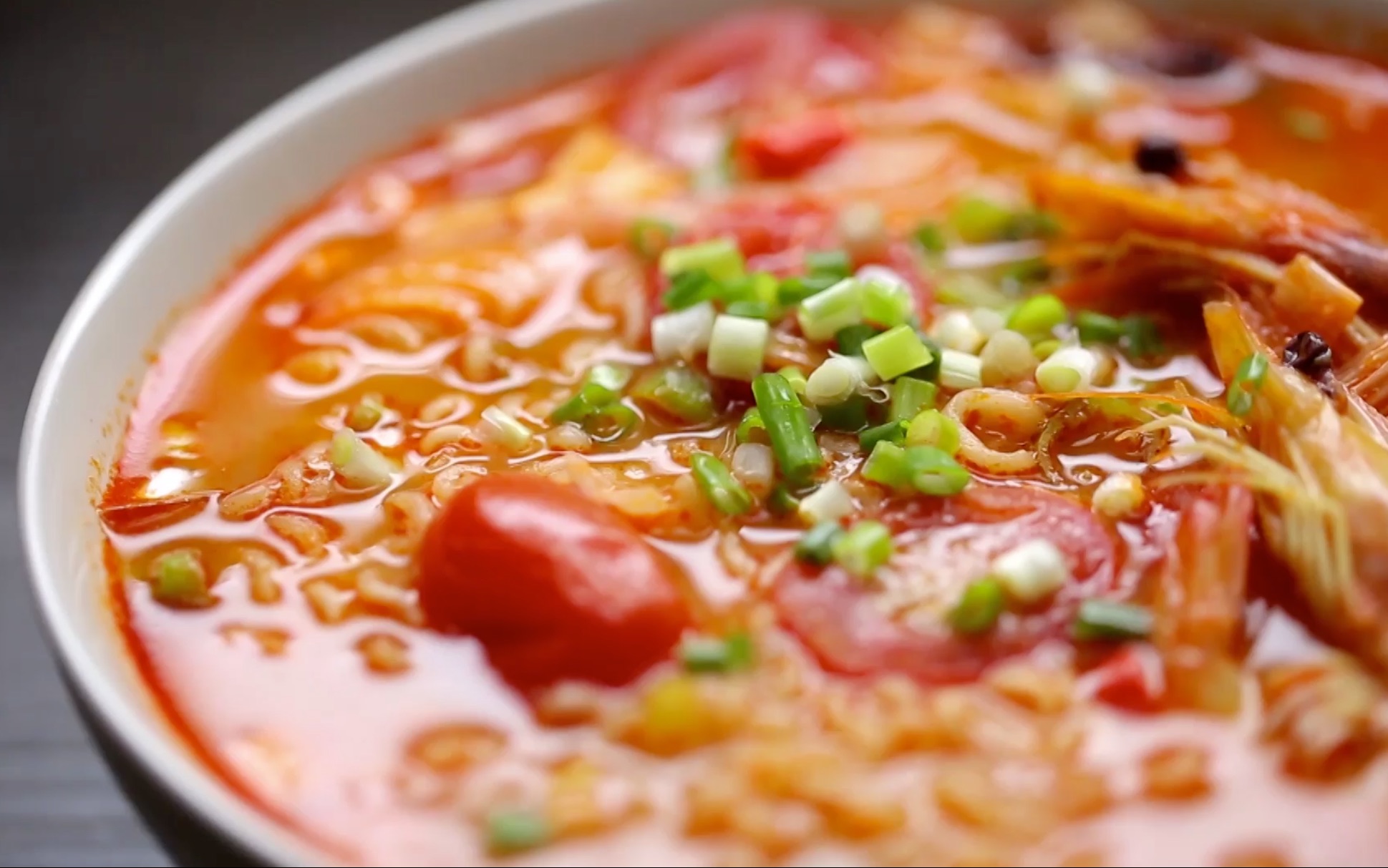 怎样的一碗泡面,才会温暖你治愈你?