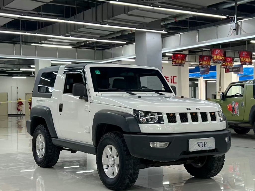 最新到店14年北京bj40两门版本 手动2.