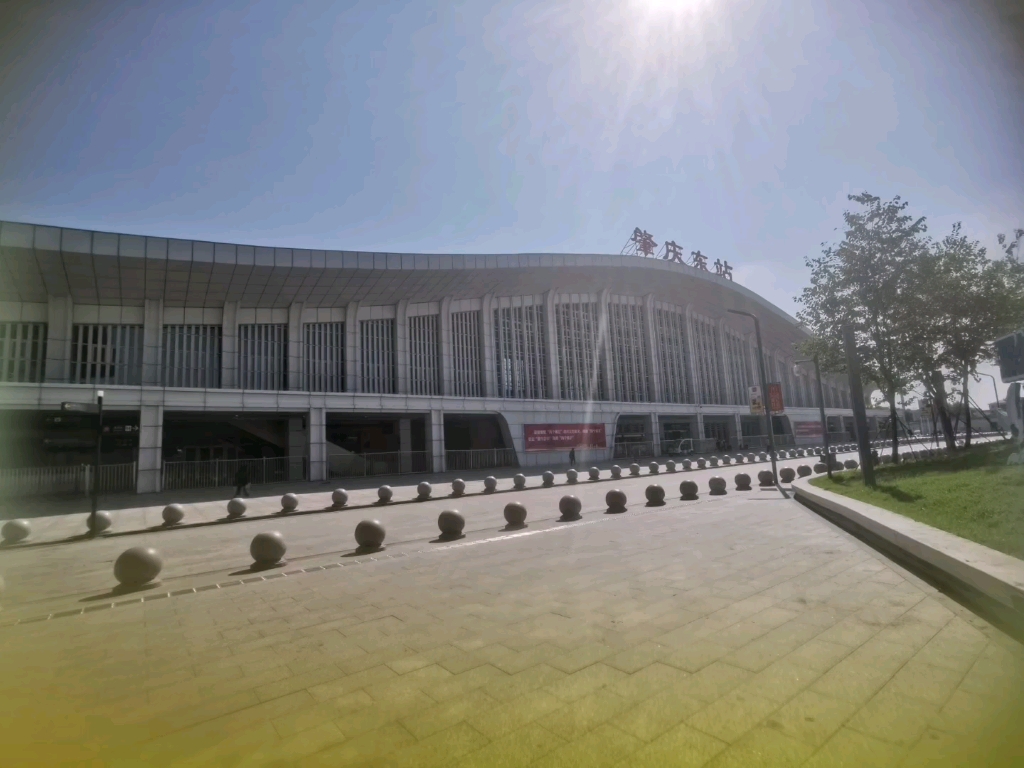 肇庆东站图片,拍摄时间:2024年8月9日