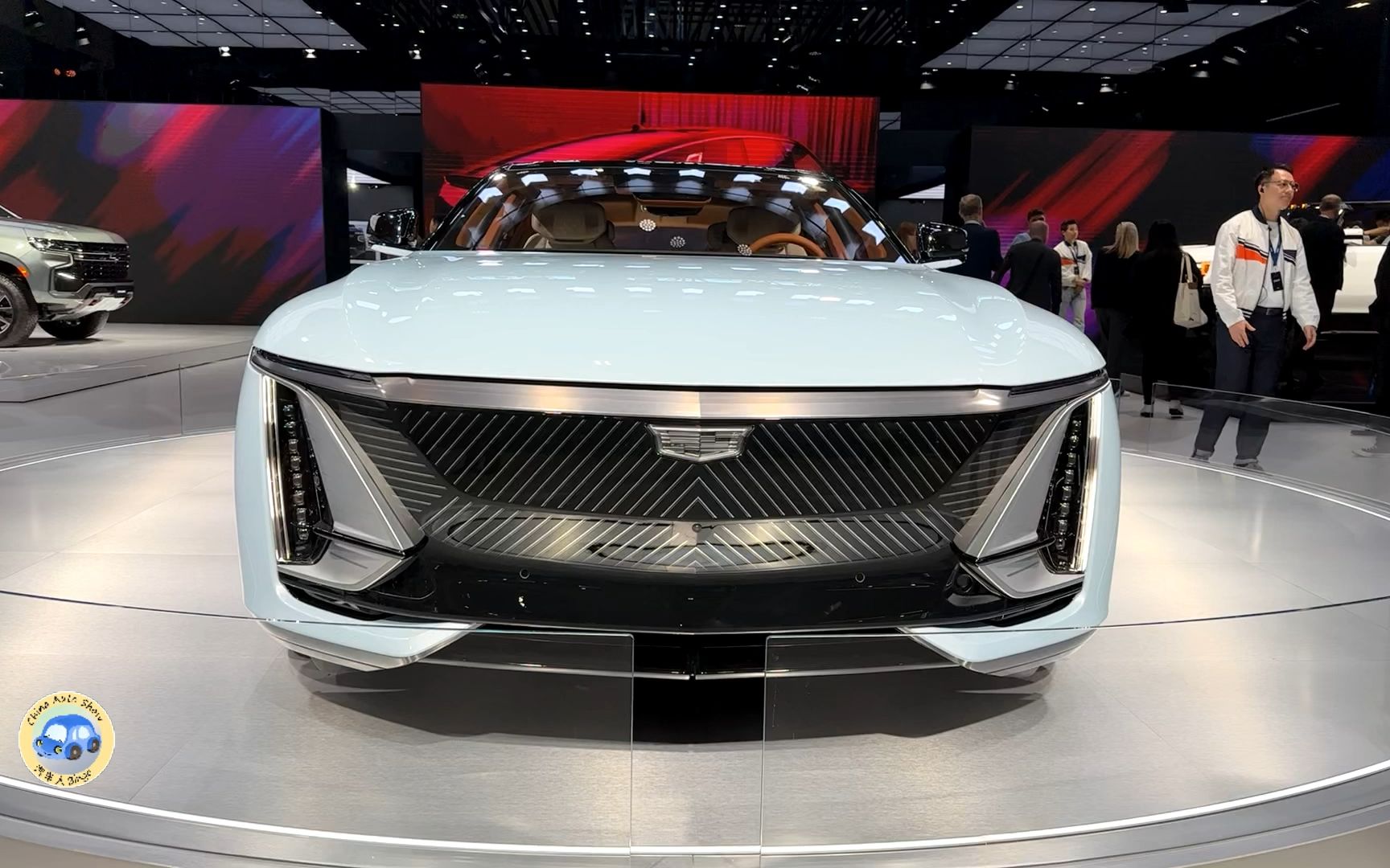 全新凯迪拉克旗舰轿车celestiq亮相,这颜值给个不心动的理由