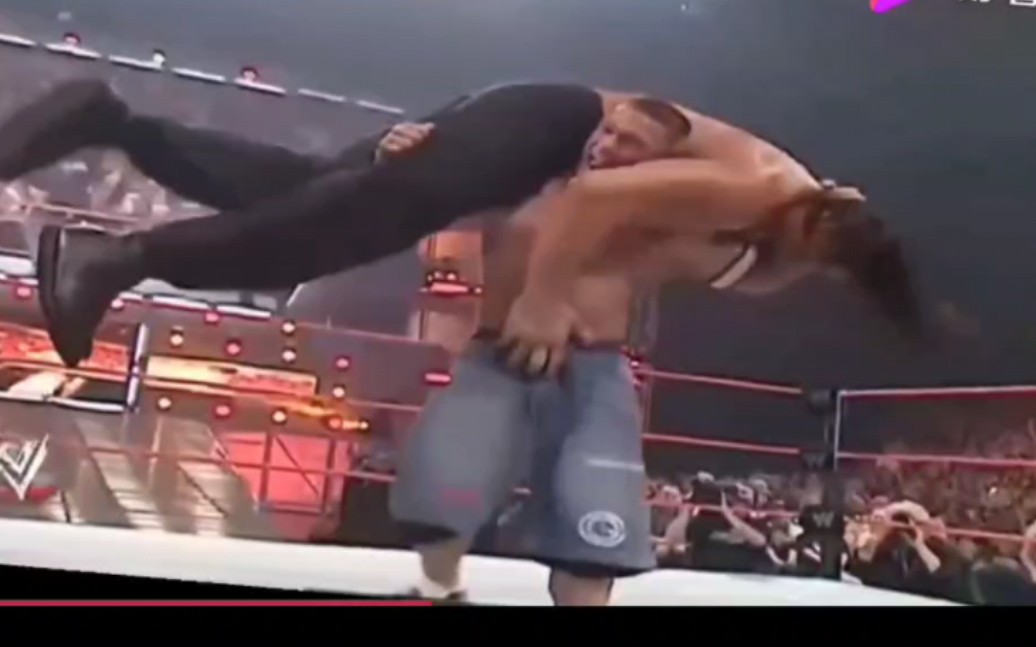 wwe巨星约翰塞纳力量时刻,霸王举鼎巨人卡里大秀哥