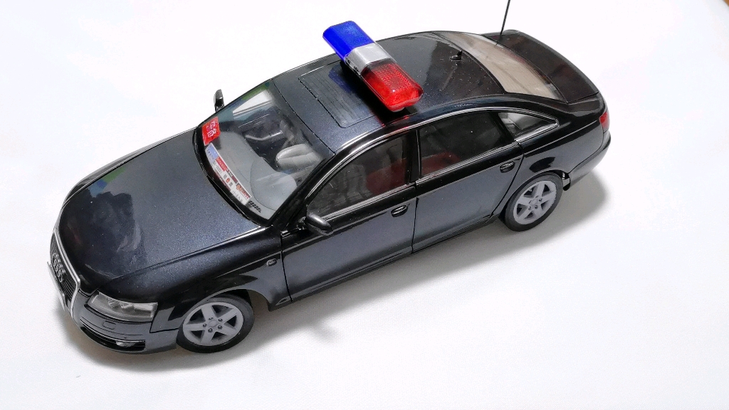 1 18原厂奥迪a6l(c6)3.