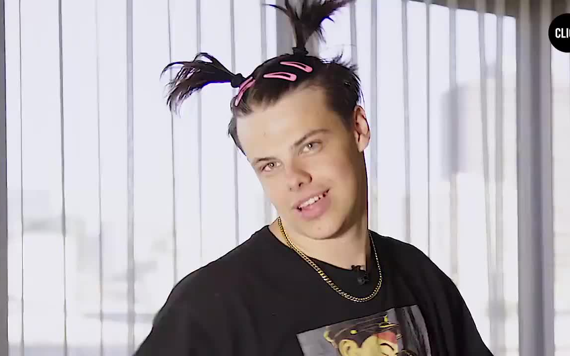 你的沙雕男孩 yungblud