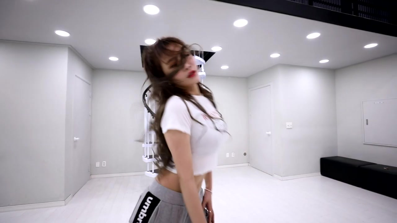 bjwinter小姐姐韩国女主播冬天跳舞出师这舞姿这身段这妖娆