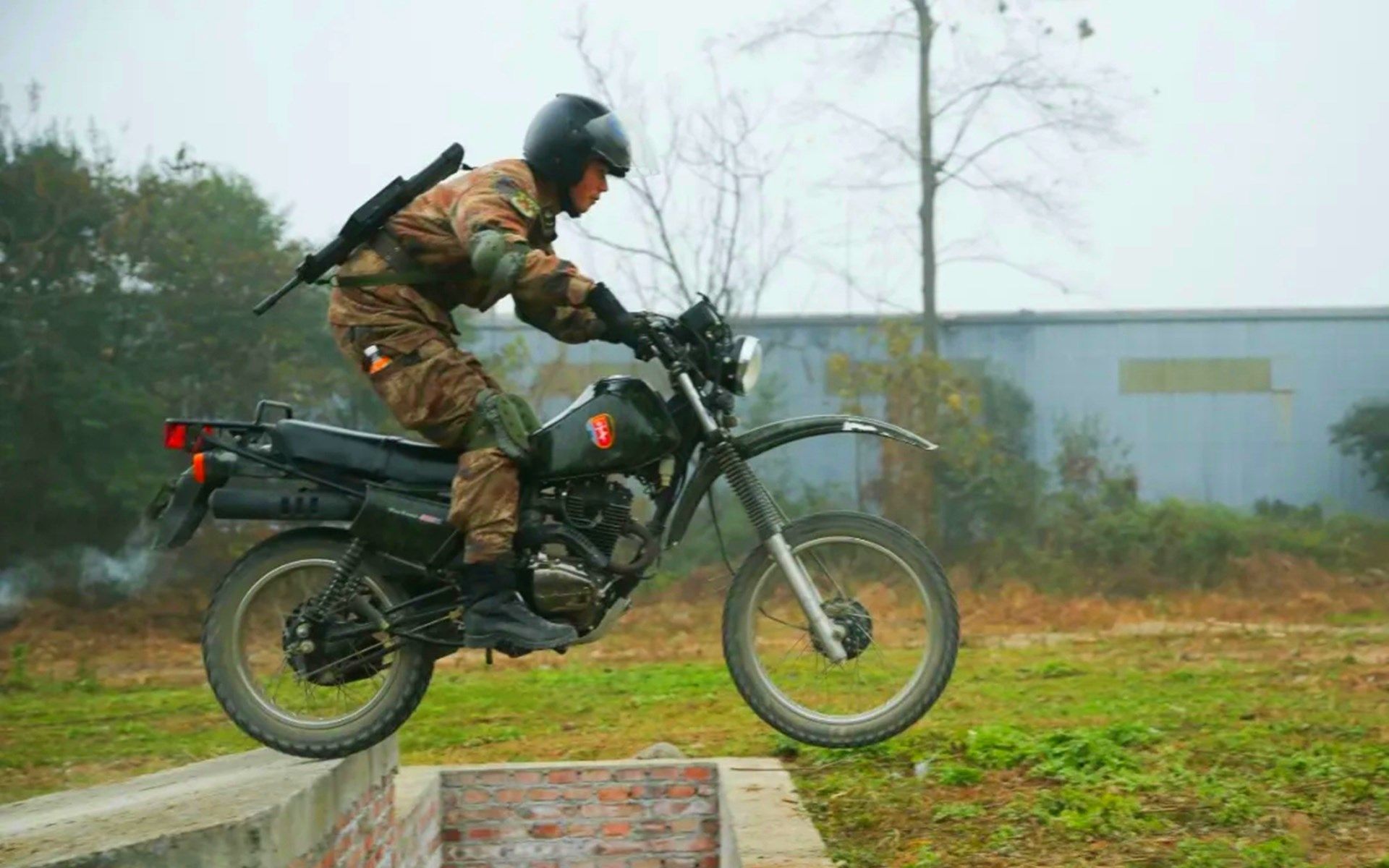 印军摩托车战力有多强?玩这个解放军才是祖宗