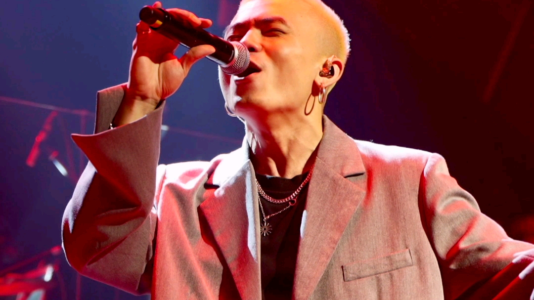 中国好声音 明星嘉宾邢凯翔《谢谢侬》能够生存就有恃无恐,苦痛说了