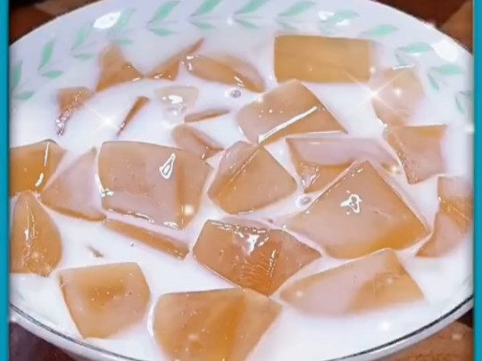 diy雪梨撞奶 滋润解暑