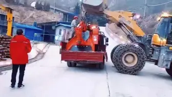 永力通轮式皮带扒渣机厂家 电动小型挖掘式装载机扒矿机 ZWY-60