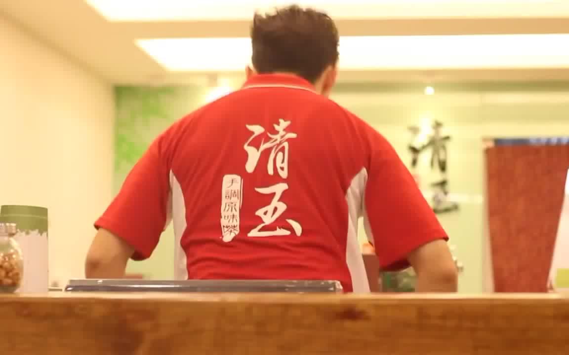 [图]【台湾广告】一次买250杯奶茶~清玉饮料搞笑广告