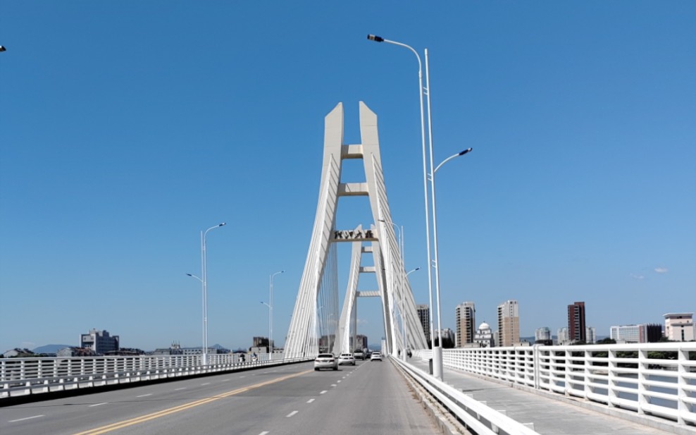 朝阳揽胜——珠江大桥