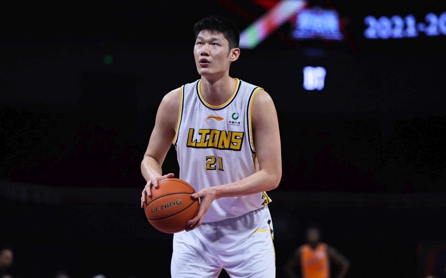 胡金秋28分9篮板集锦:进攻稳定防守在线 正负值 17全场最高