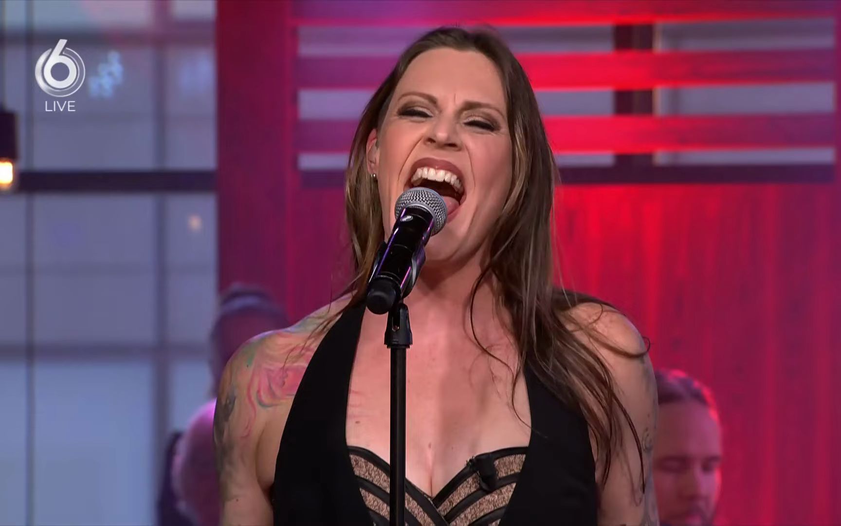 夜愿乐队主唱floor jansen - fire_哔哩哔哩_bilibili