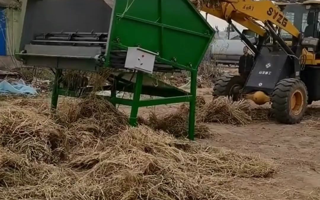 方捆秸秆拆包机 圆包秸秆解捆机 开包机