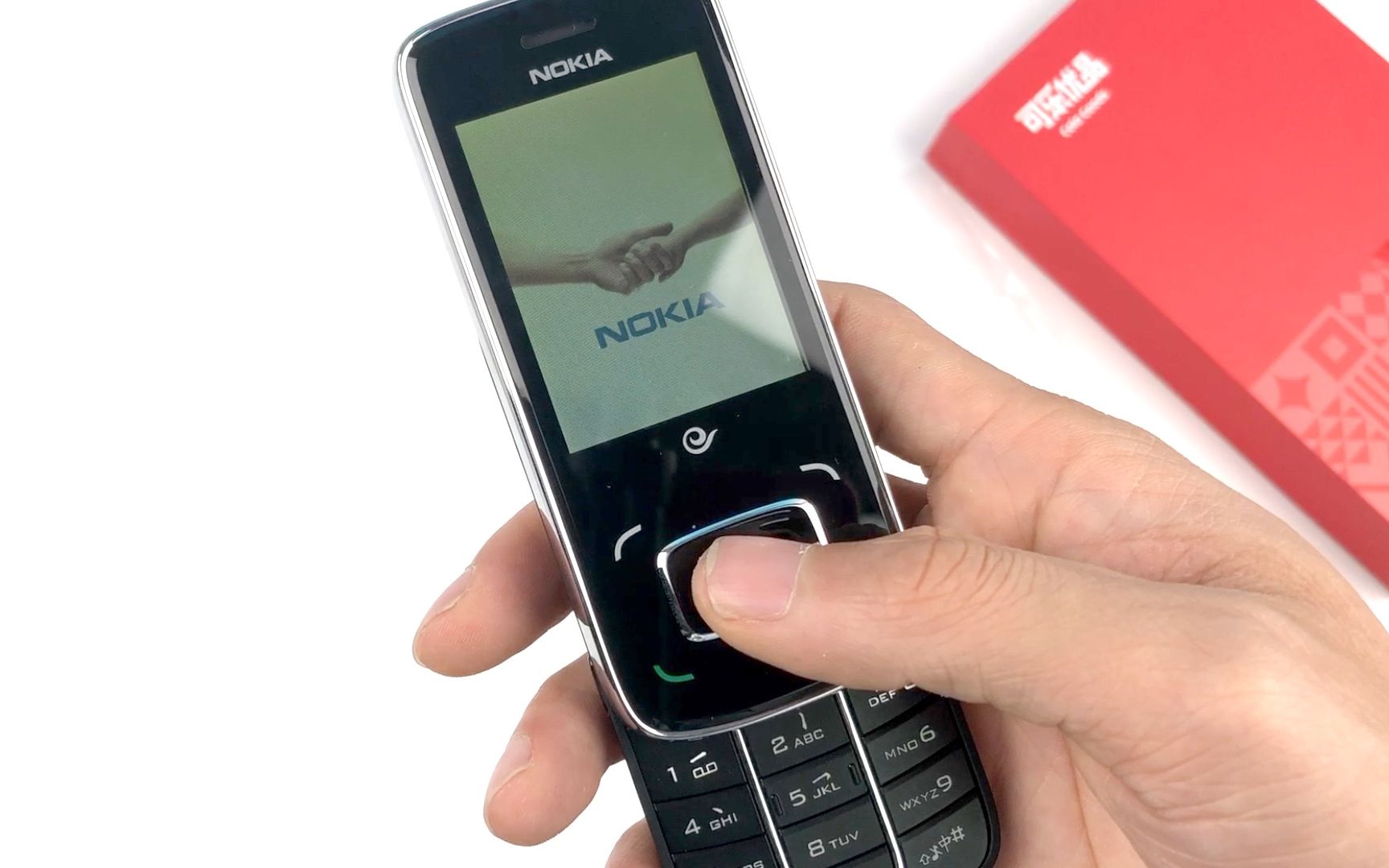 诺基亚8208开箱,十年前的滑盖手机,现在还能用吗?_哔哩哔哩_bilibili