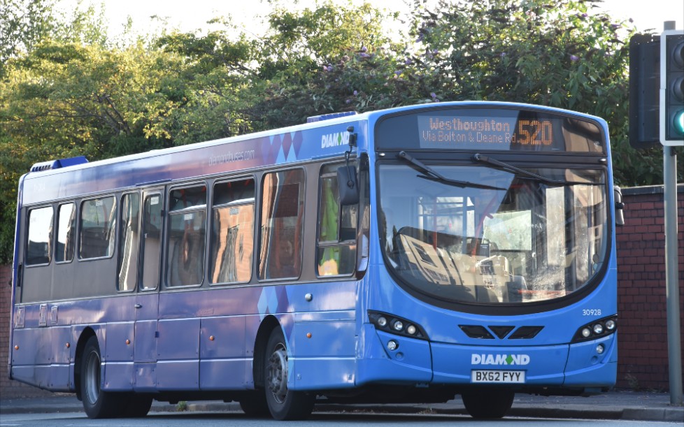 [图]英国公交POV [Diamond Bus North West, Vision Bus] Service 520