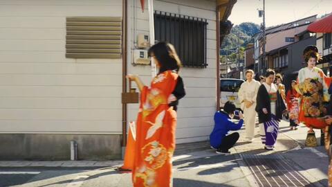 花魁道中自剪mv欣赏 唯美花魁步 领略不一样的日本文化 阴阳师鬼灵歌姬原型 哔哩哔哩 花魁道中自剪mv欣赏 唯美花魁步 领略不一样的日本文化 阴阳师鬼灵歌姬原型 哔哩哔哩