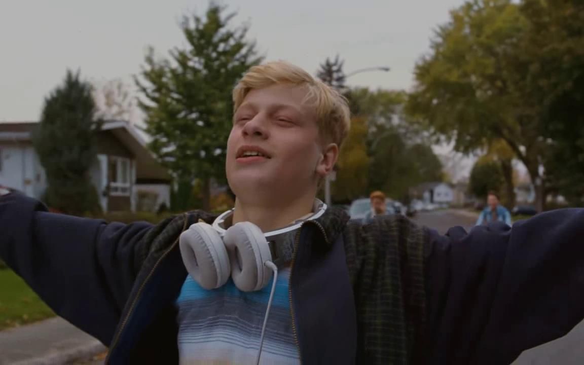 【电影片段】oasis - wonderwall | 多兰《妈咪》中的画幅展开