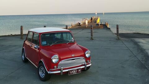 中文字幕 日本小姐姐aika和她的中古车mini Cooper 哔哩哔哩 Bilibili