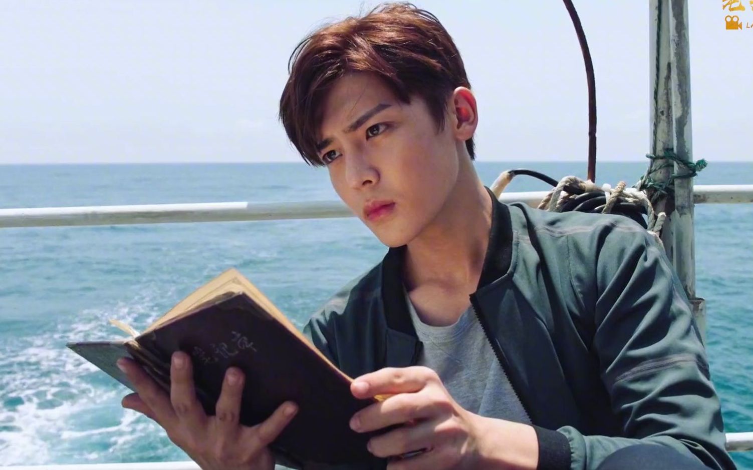 吴天真怀疑张秃子是闷油瓶,张秃子会是真的小哥吗